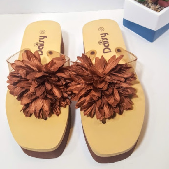 Daisy Shoes - Daisy Brown Sandals sz 8